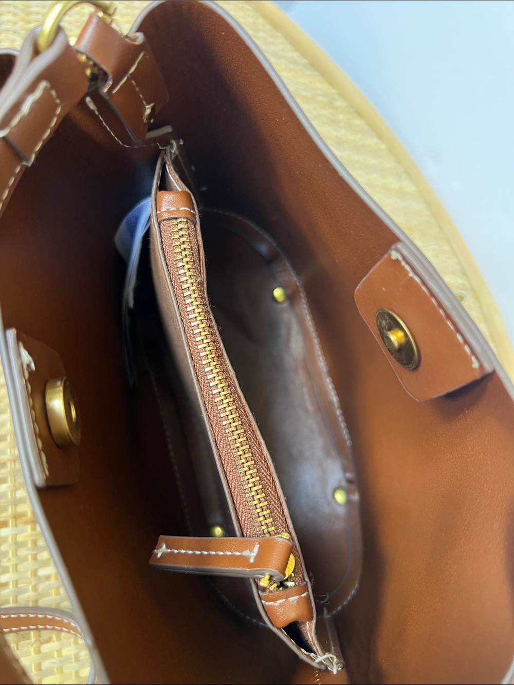 Mango Padlock Detail Mini Shopper Bag cognac Brown vegan shoulder strap - FLAWED - Picture 7 of 16
